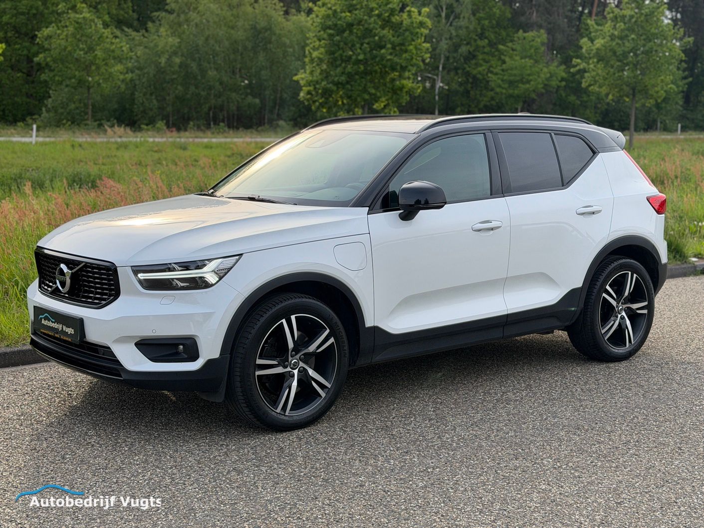 Volvo_XC40WIT.jpg0001.jpg